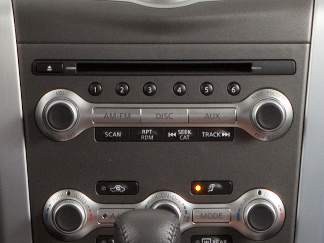 2011 Nissan Murano LE