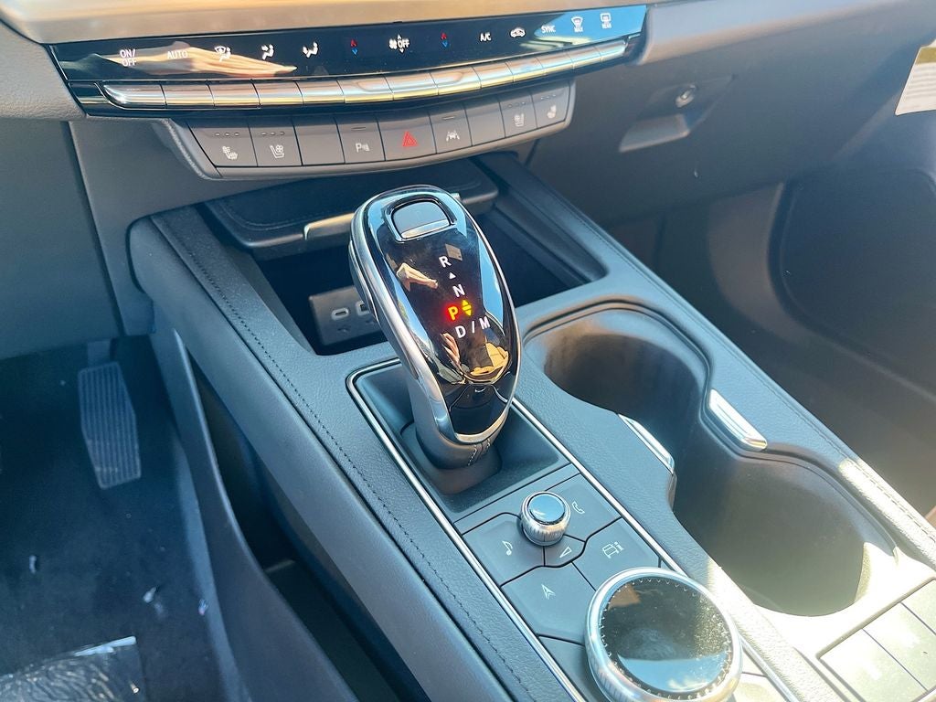 2025 Cadillac XT4 Premium Luxury
