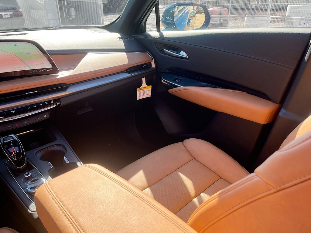 2025 Cadillac XT4 Premium Luxury