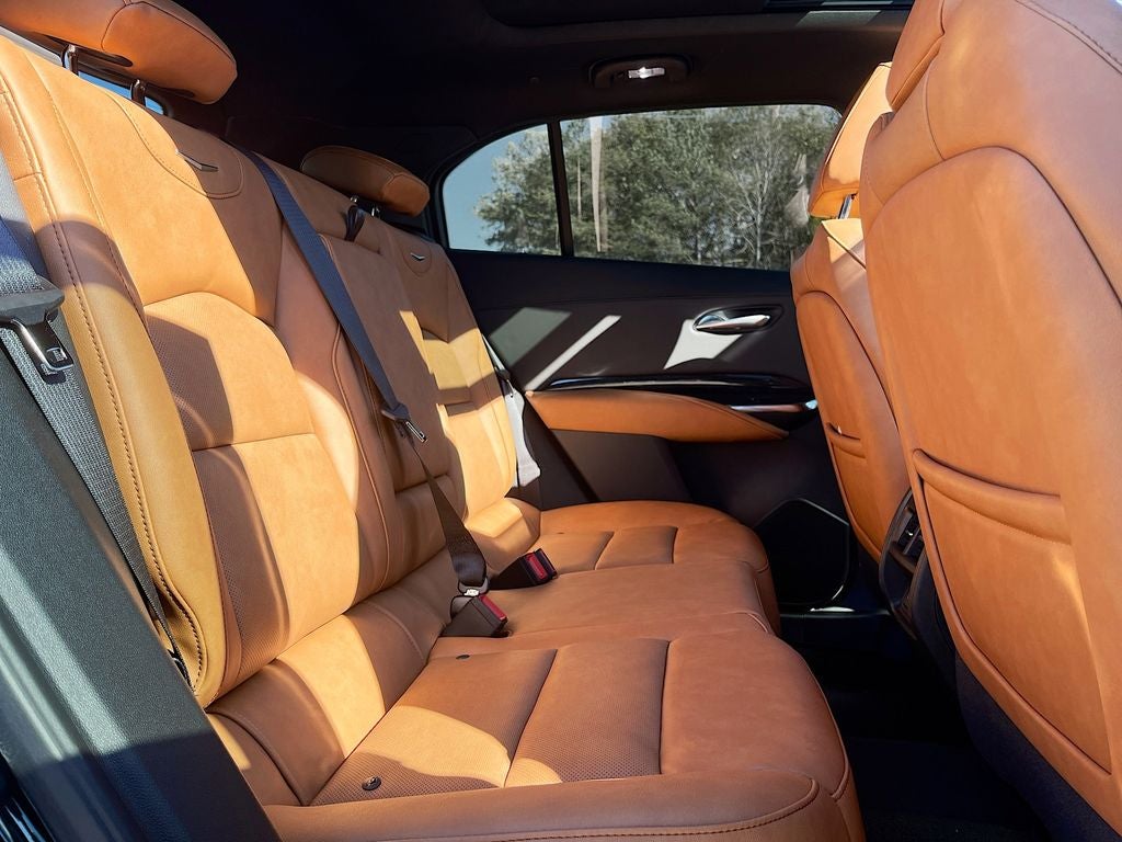 2025 Cadillac XT4 Premium Luxury