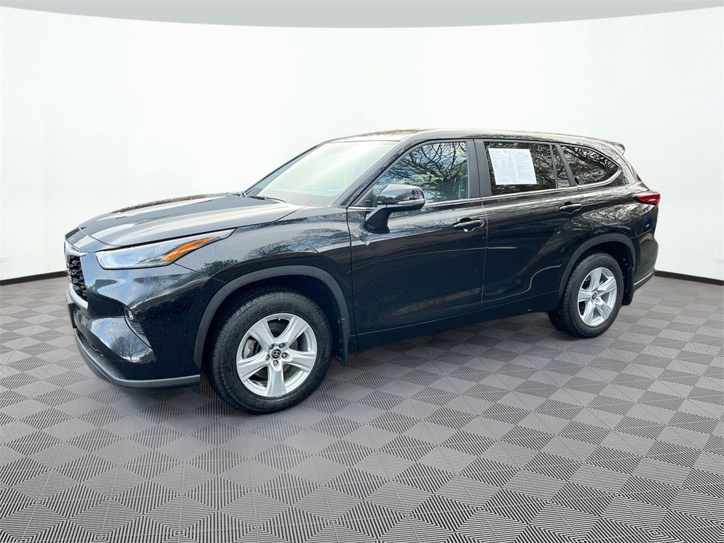2023 Toyota Highlander LE