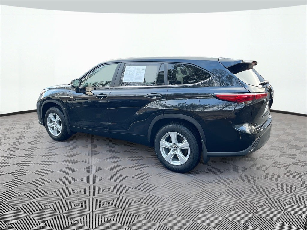 2023 Toyota Highlander LE