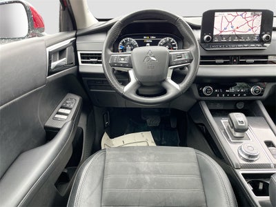 2023 Mitsubishi Outlander SE