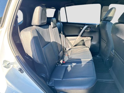 2016 Toyota RAV4 SE
