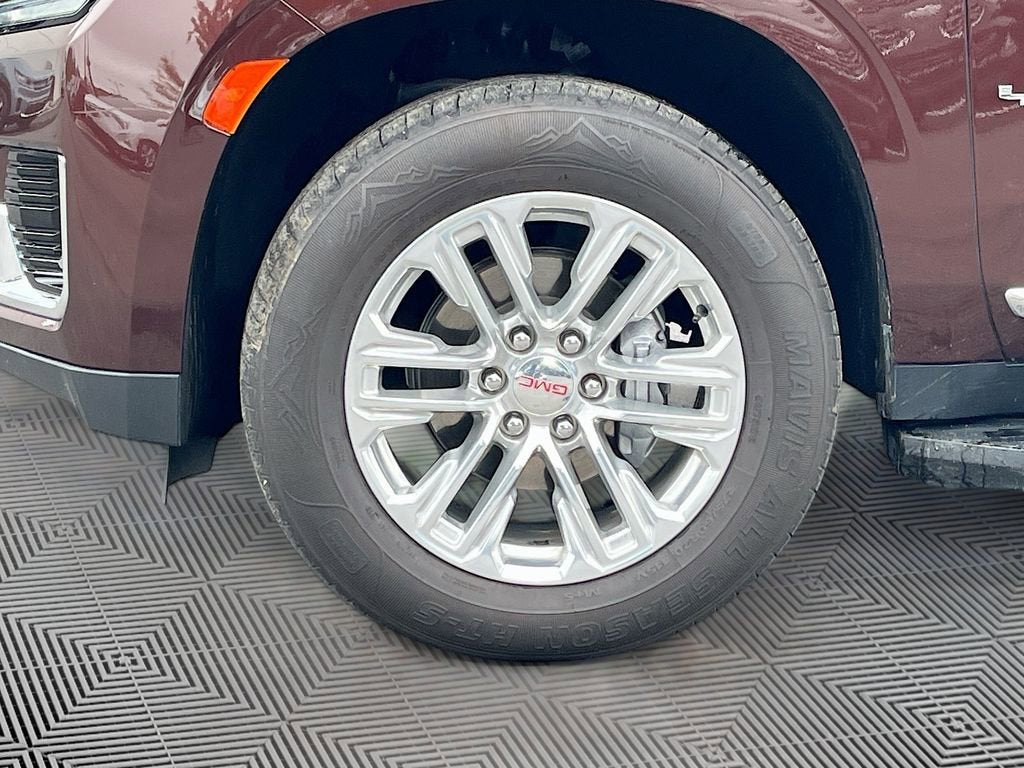 2023 GMC Yukon SLT