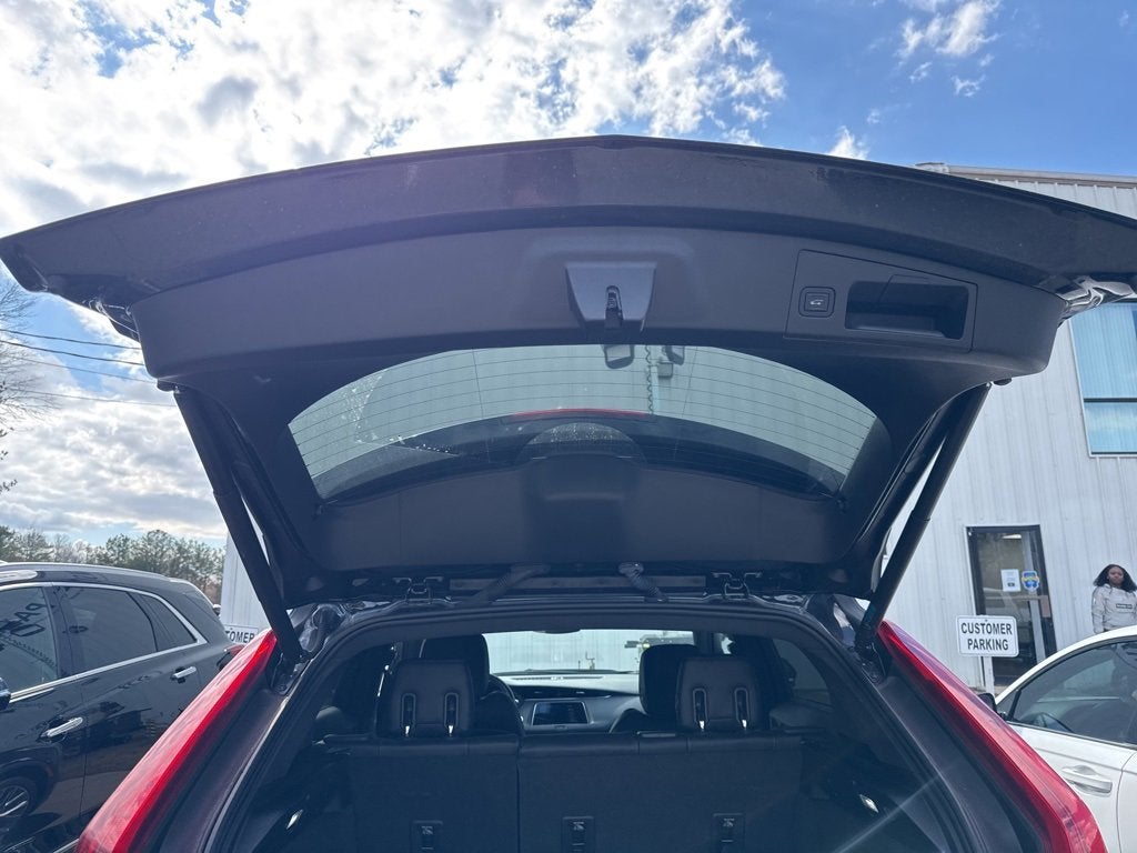 2022 Cadillac XT4 Luxury