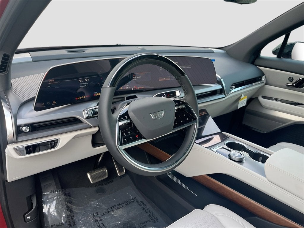 2026 Cadillac VISTIQ Luxury