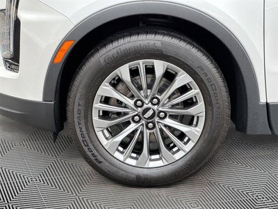 2024 Cadillac XT4 Premium Luxury