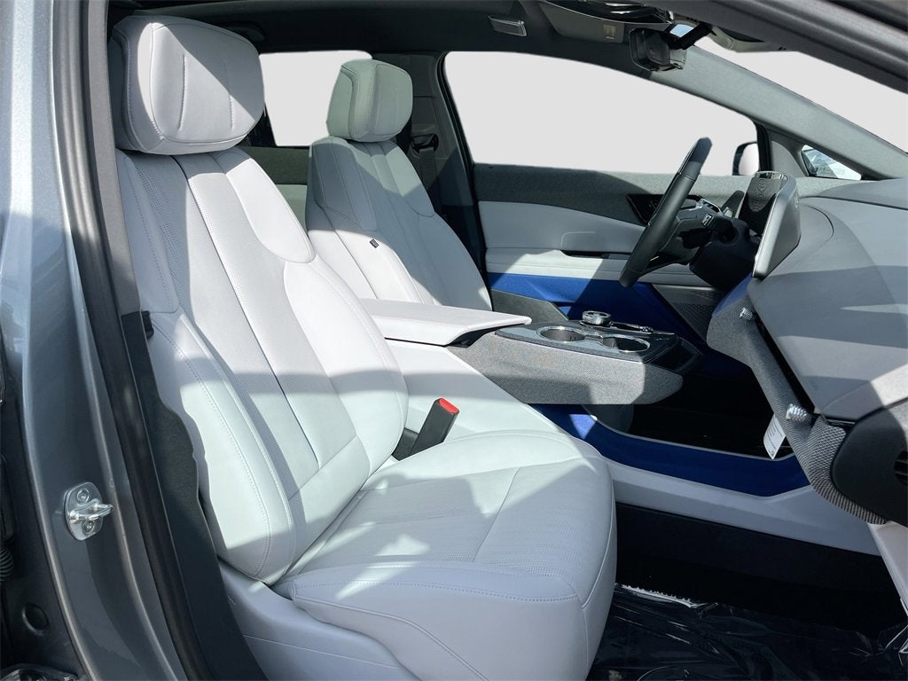 2025 Cadillac OPTIQ Sport 2