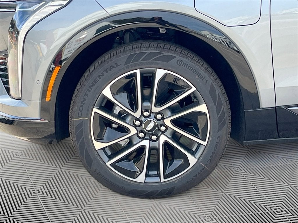 2025 Cadillac OPTIQ Sport 2