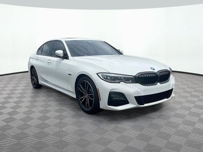 2022 BMW 3 Series 330e