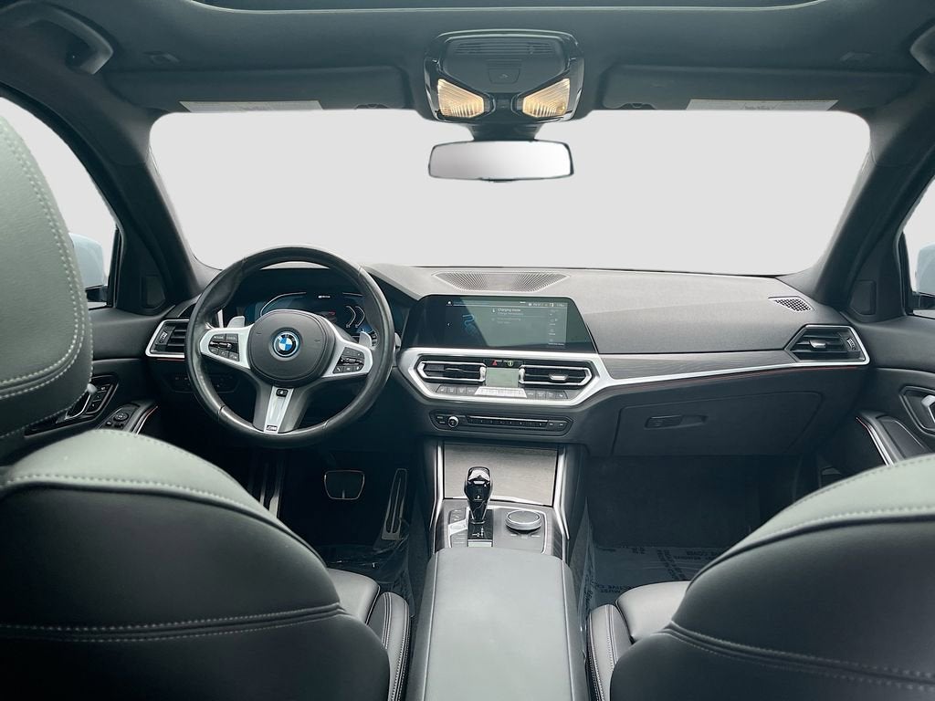 2022 BMW 3 Series 330e