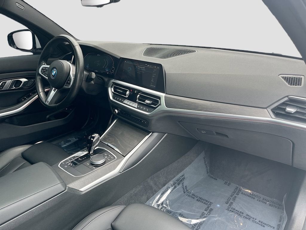 2022 BMW 3 Series 330e