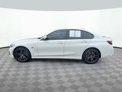 2022 BMW 3 Series 330e