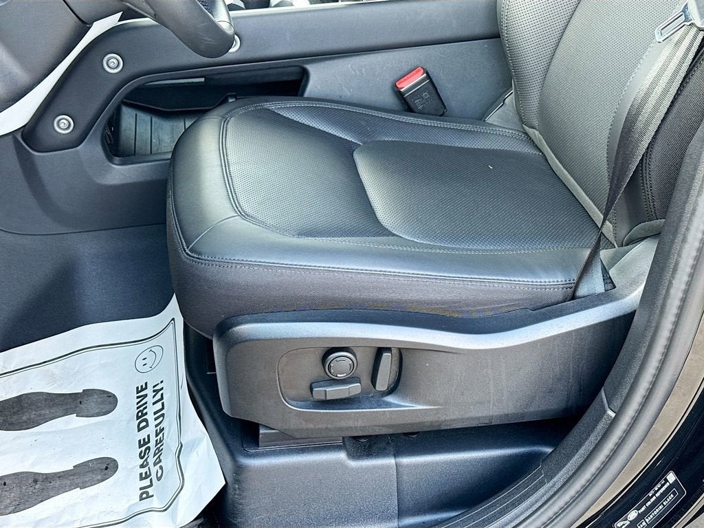 2025 Land Rover Defender S