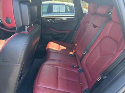 2023 Porsche Macan T