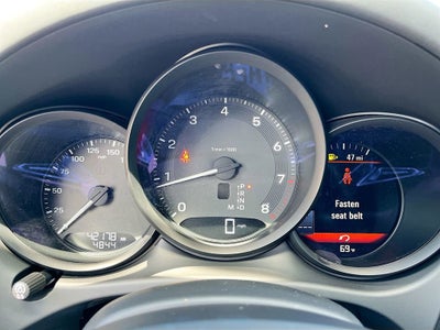2023 Porsche Macan T
