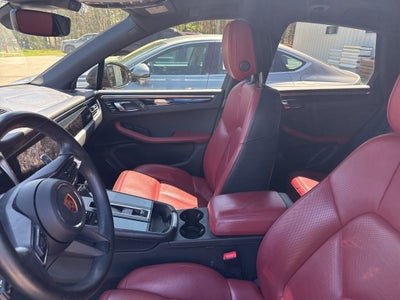 2023 Porsche Macan T