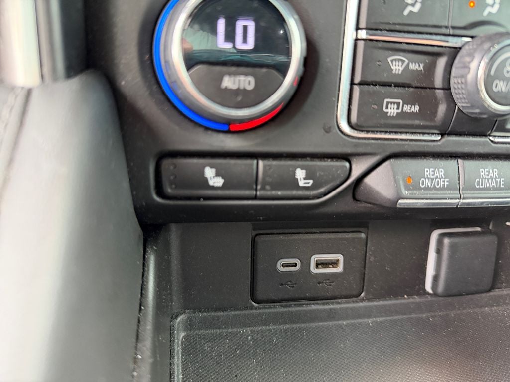 2023 Chevrolet Suburban Z71