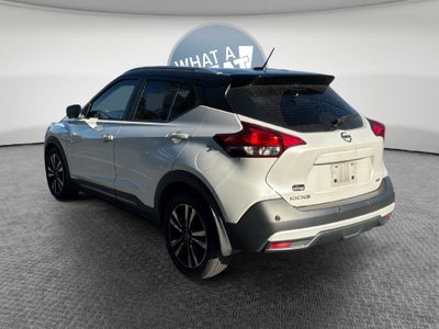 2020 Nissan Kicks SR