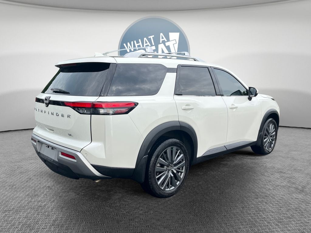 2024 Nissan Pathfinder SL