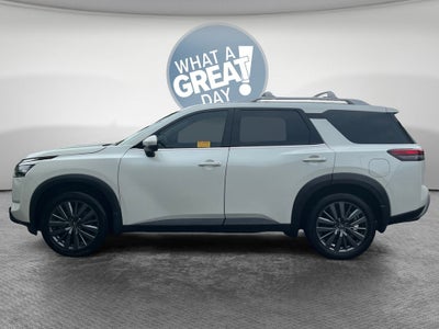 2024 Nissan Pathfinder SL
