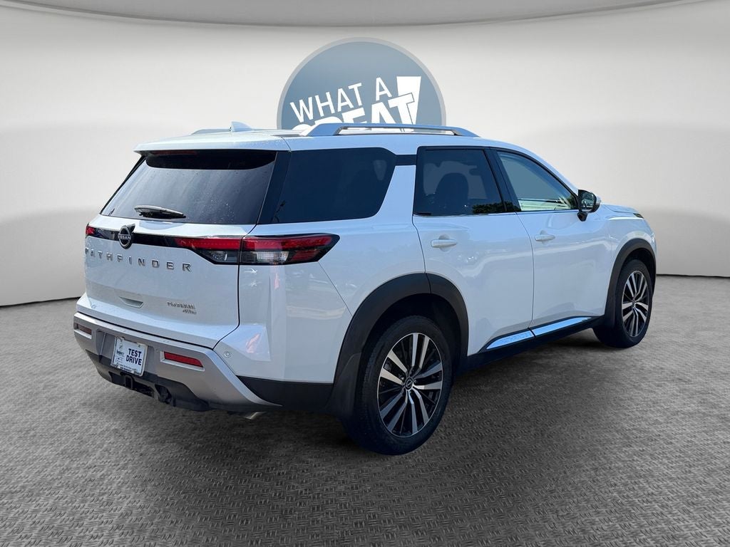2025 Nissan Pathfinder Platinum