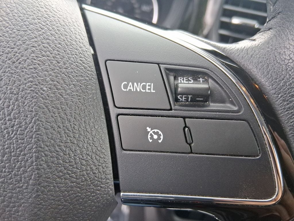 2017 Mitsubishi Outlander ES
