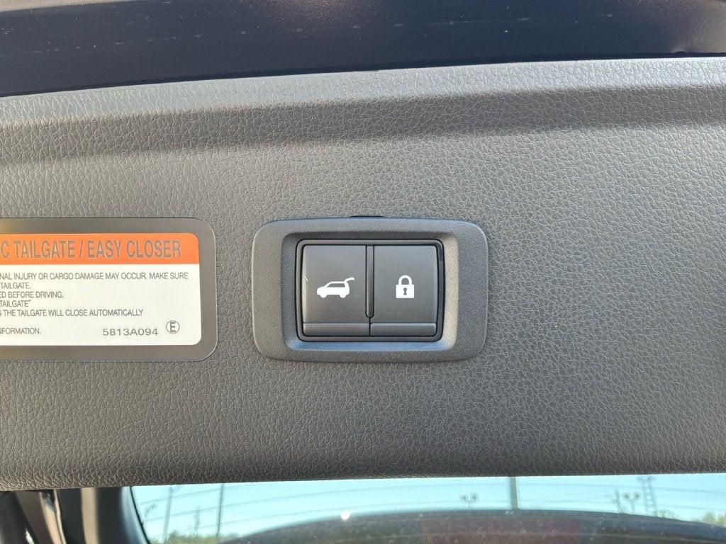 2024 Mitsubishi Eclipse Cross Base