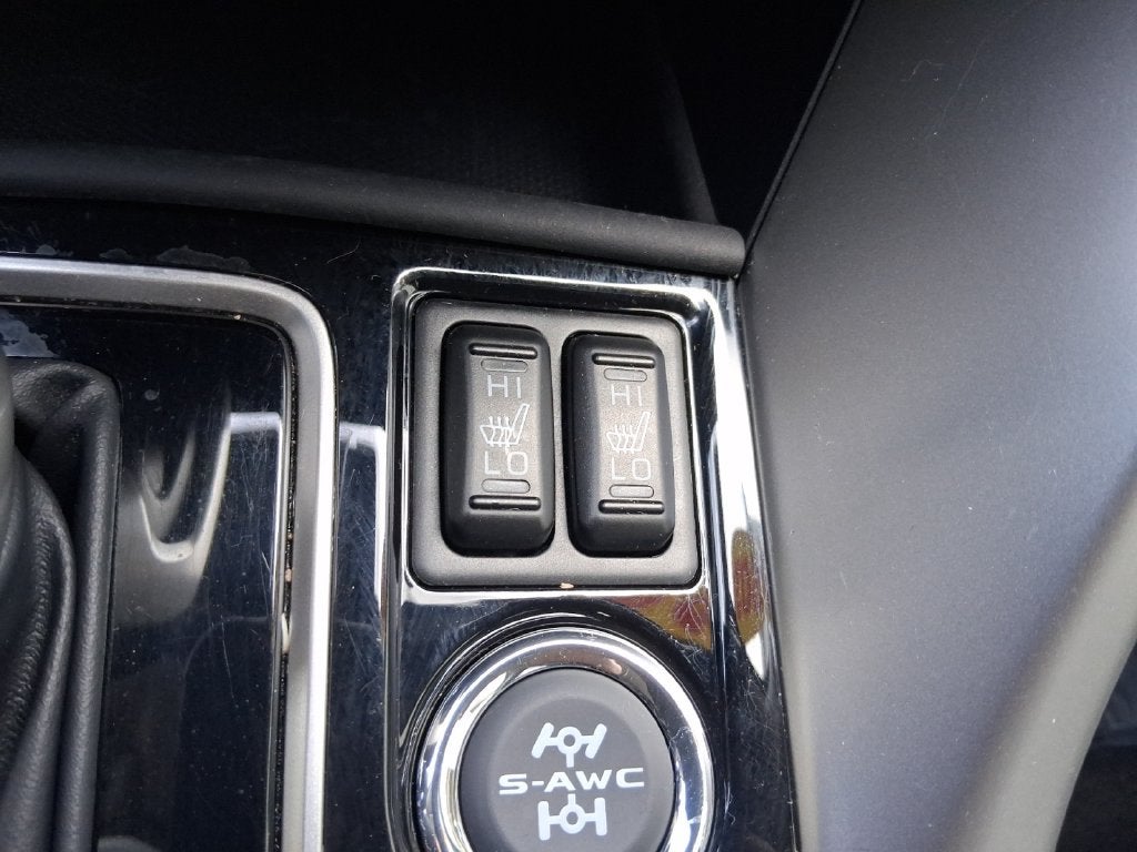 2024 Mitsubishi Eclipse Cross Base