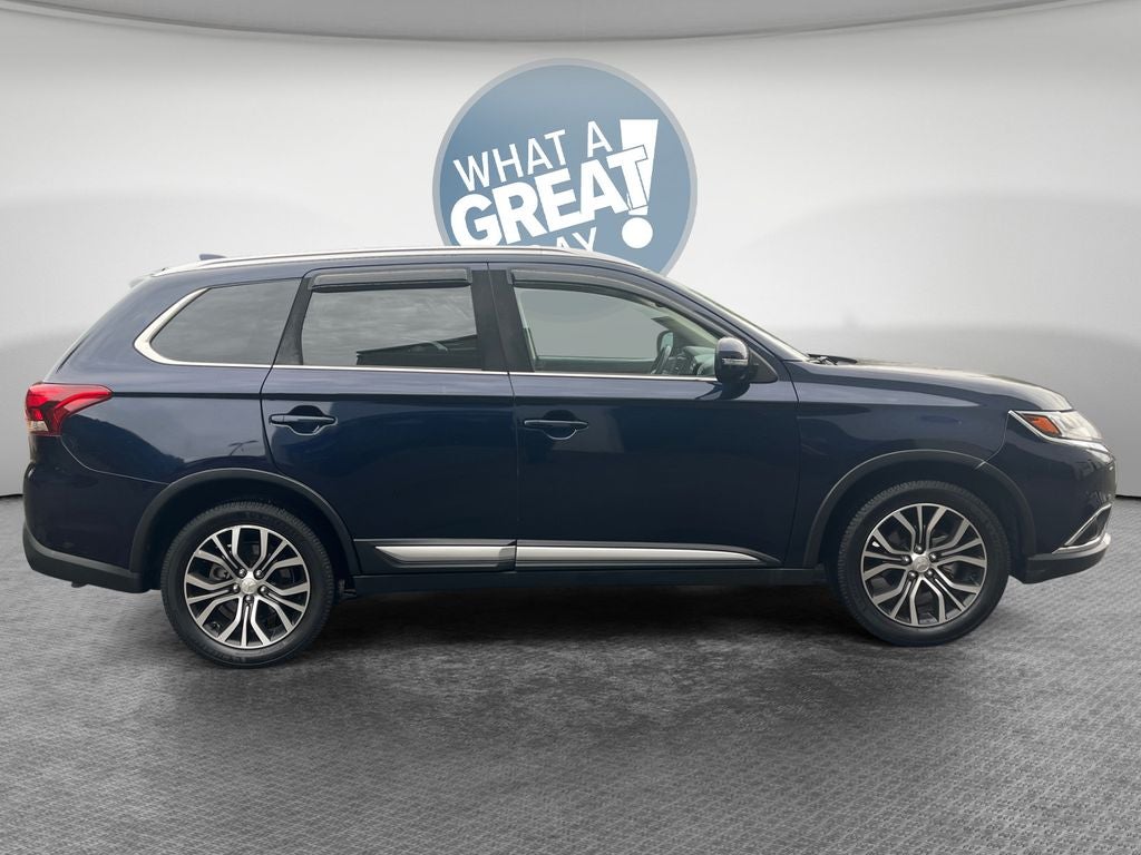 2018 Mitsubishi Outlander Base