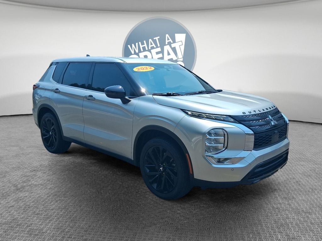 2022 Mitsubishi Outlander SE