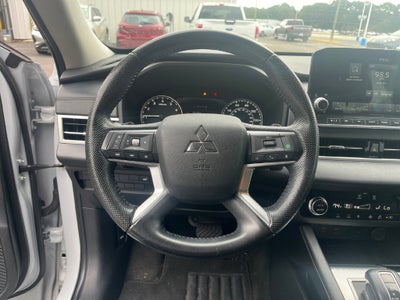 2022 Mitsubishi Outlander SEL