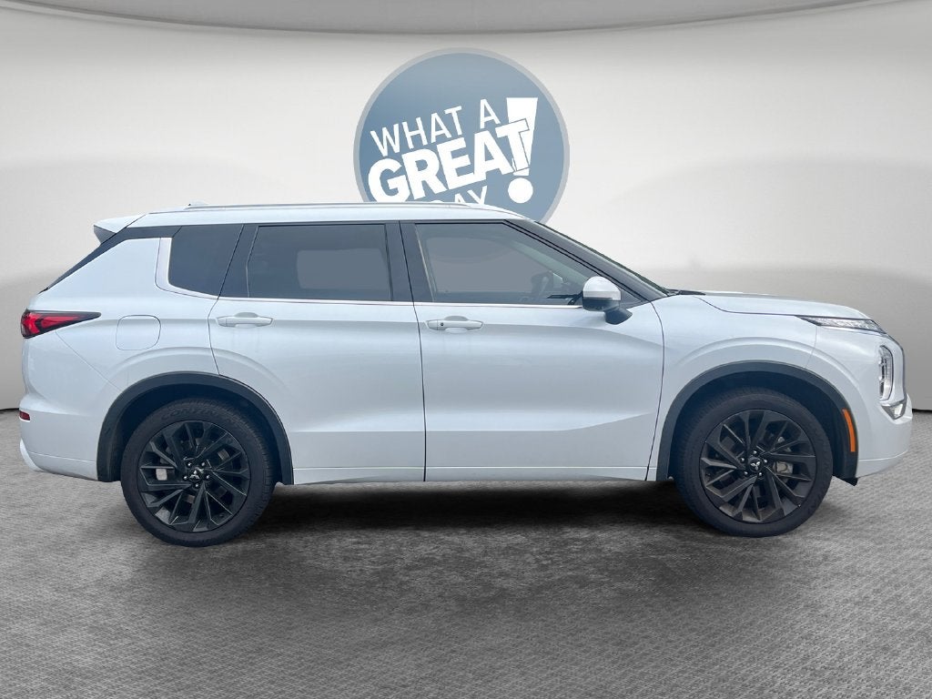 2022 Mitsubishi Outlander SEL