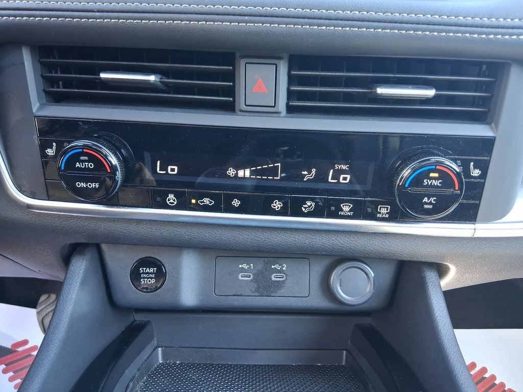 2024 Nissan Rogue SV