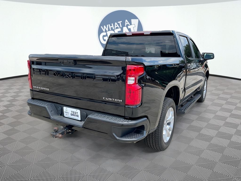 2025 Chevrolet Silverado 1500 Custom