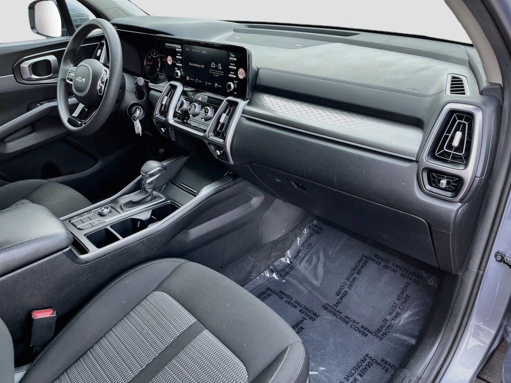 2023 Kia Sorento LX